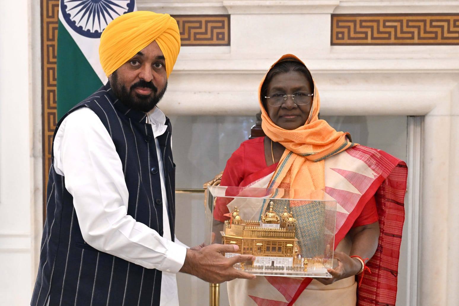 ਭਗਵੰਤ ਮਾਨ, ਰਾਸ਼ਟਰਪਤੀ ਨੂੰ ਮਿਲੇ