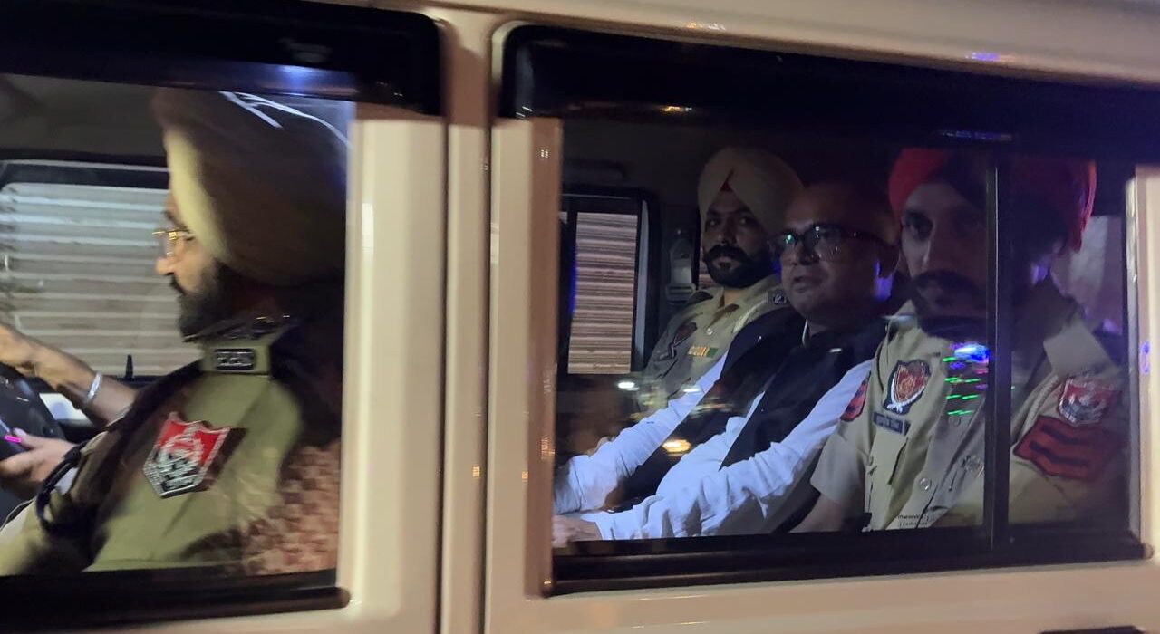 ਨਵਨੀਤ ਚਤੁਰਵੇਦੀ