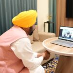 ਪਾਕਿਸਤਾਨ ’ਚ ਖੈਬਰ ਸੂਬੇ ਦੇ ਮੁੱਖ ਮੰਤਰੀ ਨੂੰ ਪੁਲਿਸ ਨੇ ਕੁੱਟਿਆ