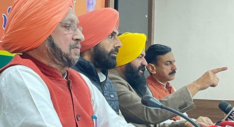 ਪੰਜਾਬ ਭਾਜਪਾ ਦੇ ਆਗੂ