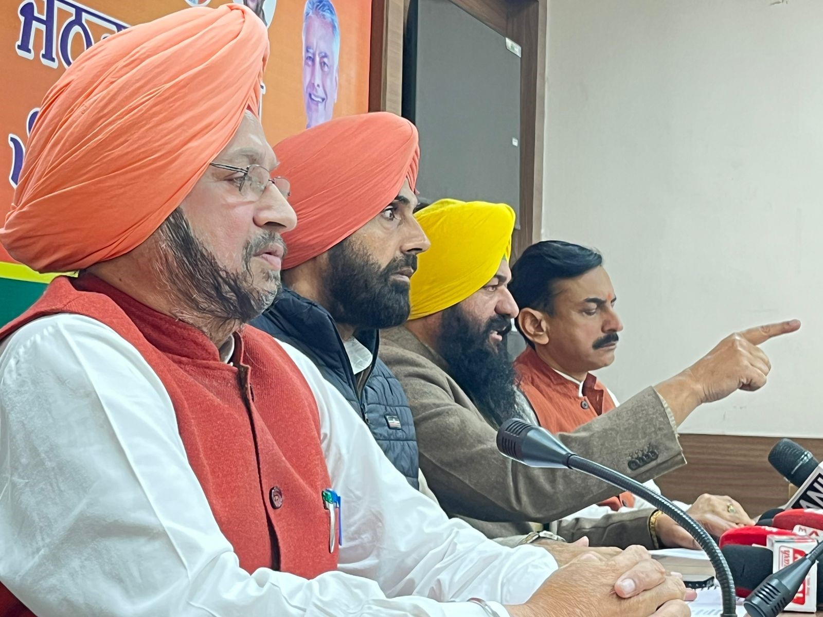 ਪੰਜਾਬ ਭਾਜਪਾ ਦੇ ਆਗੂ