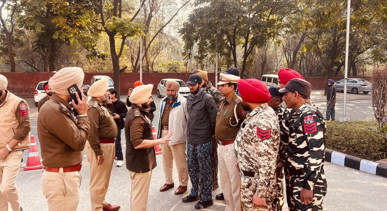 ਮੁਹਾਲੀ ਦੇ ਸਕੂਲ ਅਤੇ fortis ਹਸਪਤਾਲ